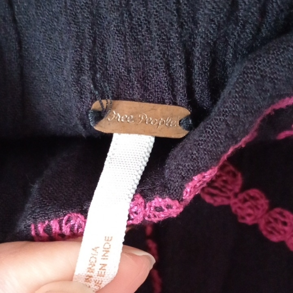 Free People Ankle Jeans with‎ Pink Pattern - Picture 2 of 11
